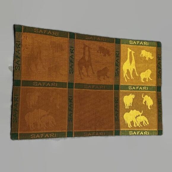 Safari Placemats Fabric Giraffe Lion Rhinoceros Set of 2 African Jungle Wildlife - Picture 6 of 7